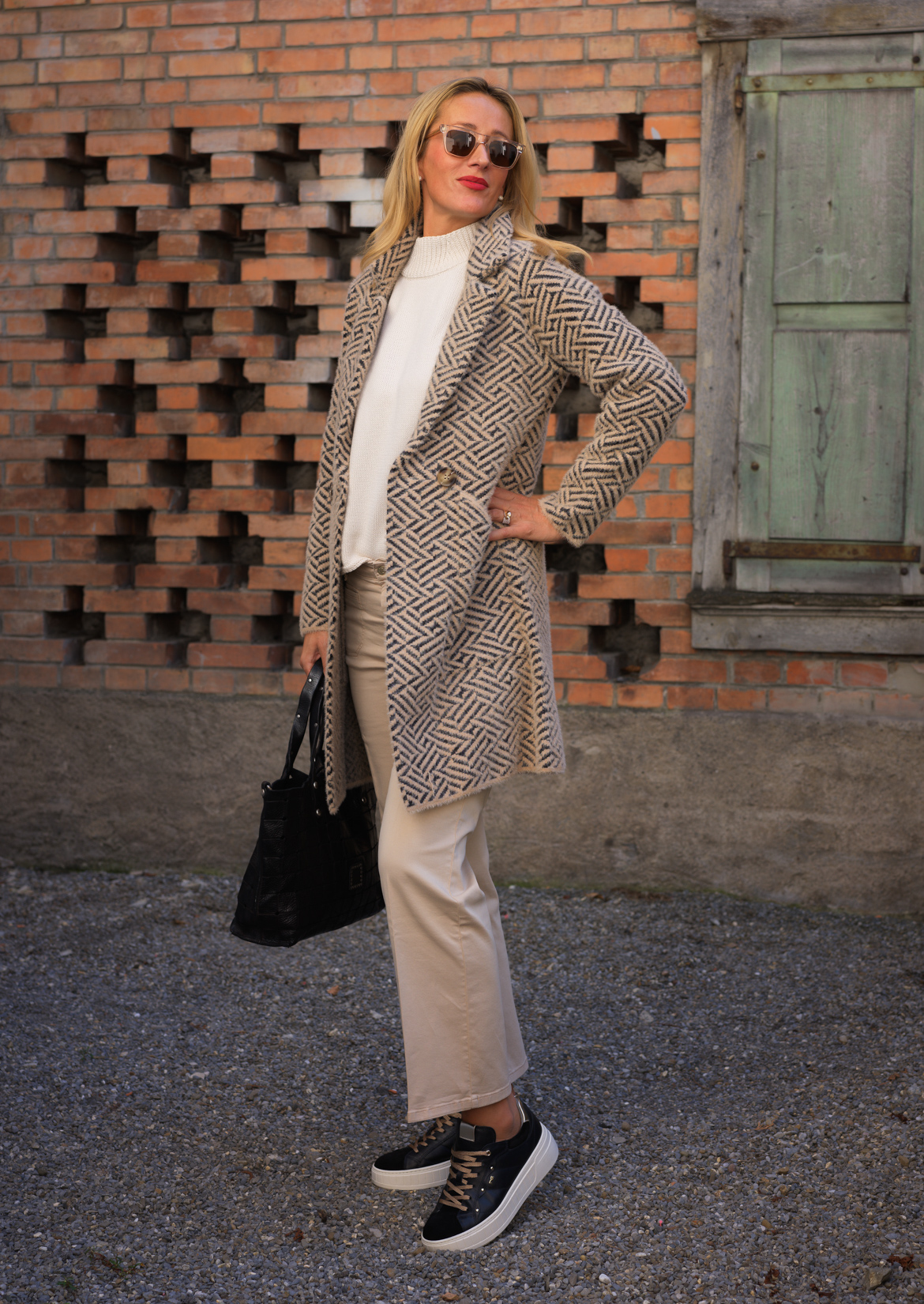 Rino & Pelle, Cambio